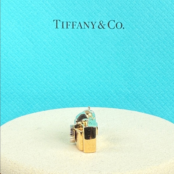 Tiffany & Co. 18k gold diamond camera pendant charm (rare) - Picture 6 of 14